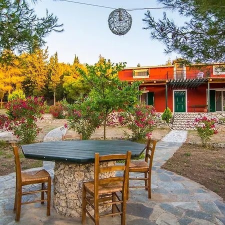 Villa Elatia *